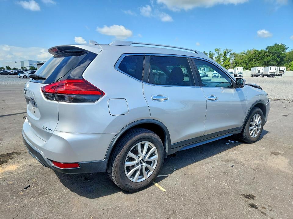 61473406 :رقم المزاد ، KNMAT2MV2HP552518 vin ، 2017 Nissan Rogue Sv مزاد بيع