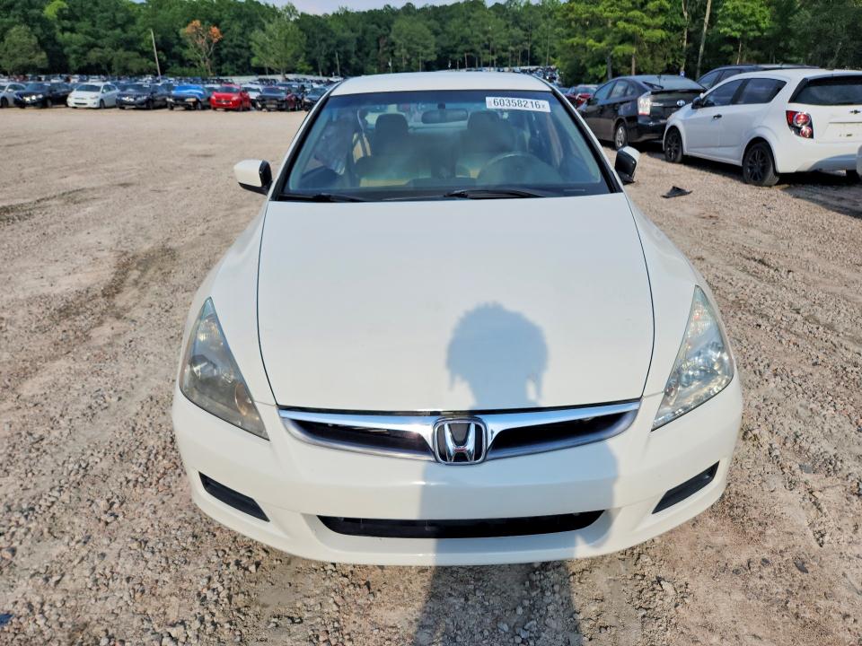60358216 :رقم المزاد ، 1HGCM56426A007125 vin ، 2006 Honda Accord مزاد بيع