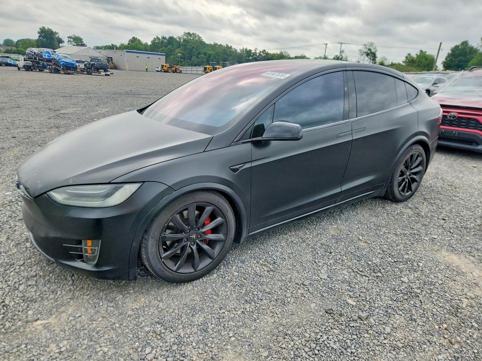 61947616 :رقم المزاد ، 5YJXCDE24LF298677 vin ، 2020 Tesla Model X مزاد بيع