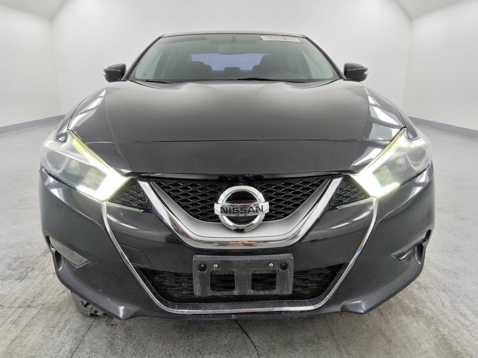 85995185 :رقم المزاد ، 1N4AA6AP5HC410132 vin ، 2017 Nissan Maxima مزاد بيع