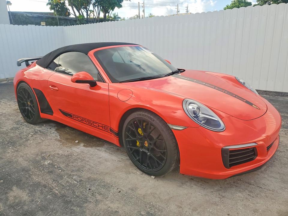 Продажа на аукционе авто 2017 Porsche 911, vin: WP0CA2A97HS142235, номер лота: 61700286