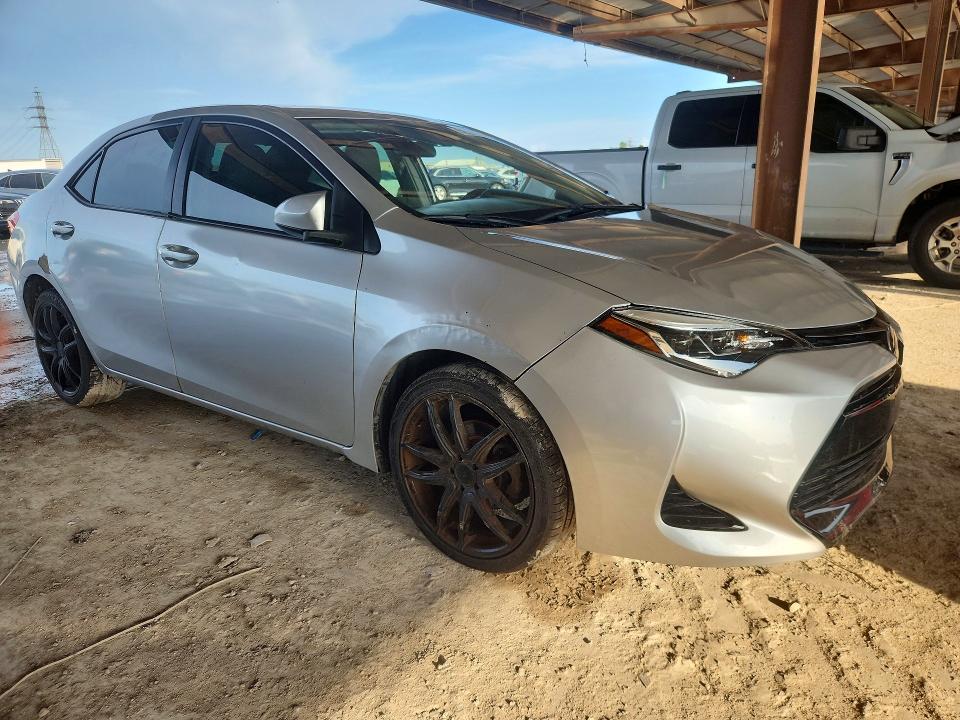 59921716 :رقم المزاد ، 5YFBURHE4HP599701 vin ، 2017 Toyota Corolla مزاد بيع
