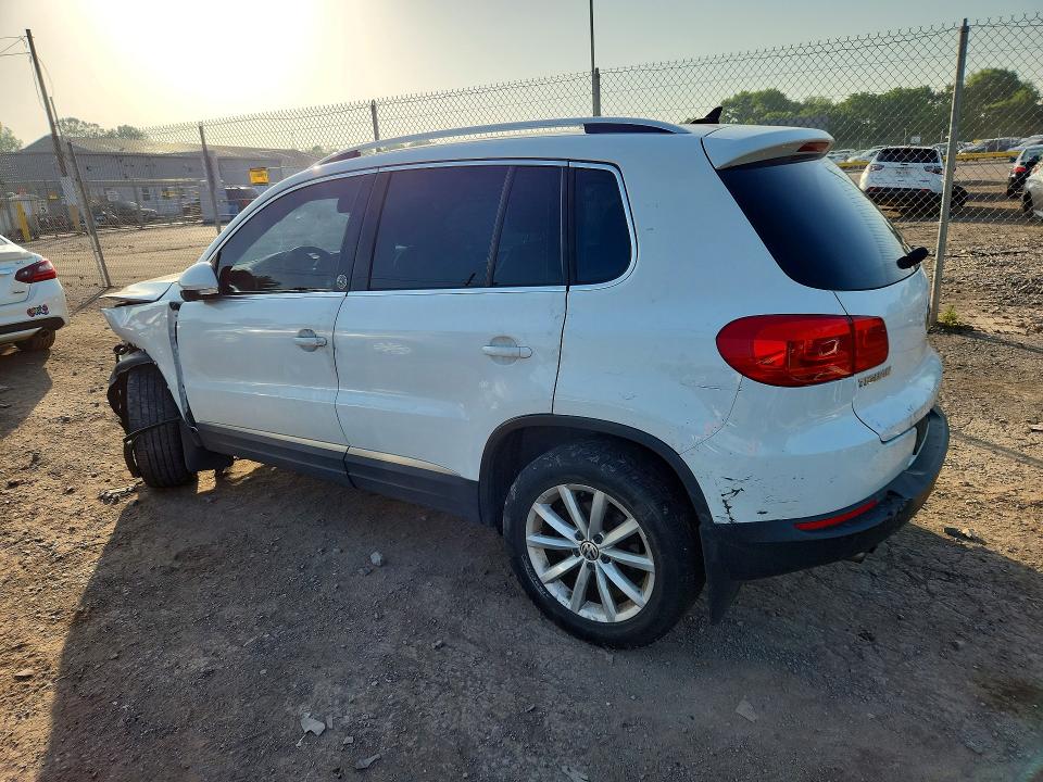 2017 Volkswagen Tiguan მანქანა იყიდება აუქციონზე, vin: WVGSV7AX8HK005862, აუქციონის ნომერი: 85627475