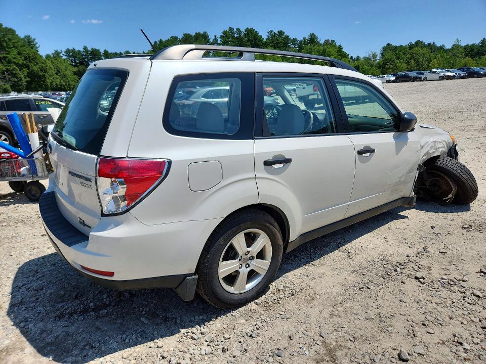 62101796 :رقم المزاد ، JF2SHABC9BH723463 vin ، 2011 Subaru Forester مزاد بيع