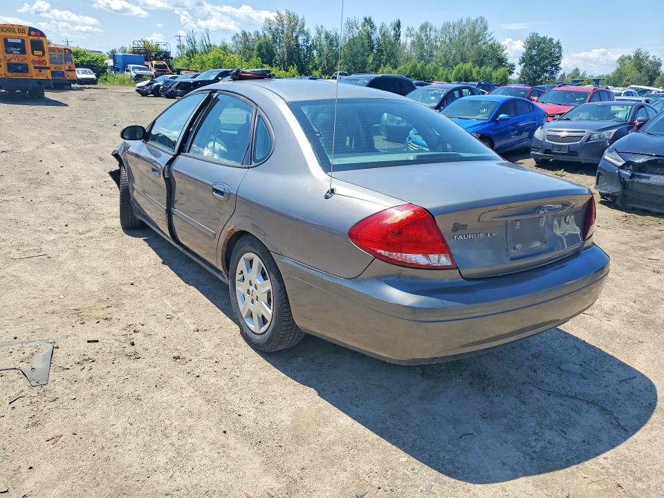 62214876 :رقم المزاد ، 1FAFP52U44G158458 vin ، 2004 Ford Taurus مزاد بيع