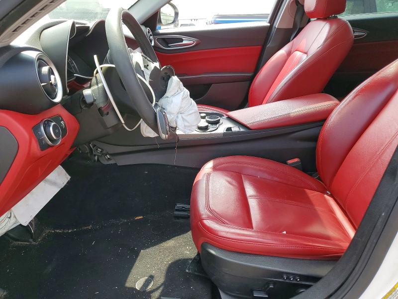60396566 :رقم المزاد ، ZARFAEDN4J7597226 vin ، 2018 Alfa Romeo Giulia مزاد بيع