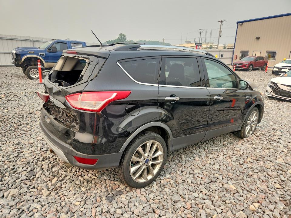 Продажа на аукционе авто 2015 Ford Escape, vin: 1FMCU9G9XFUA00899, номер лота: 61071576