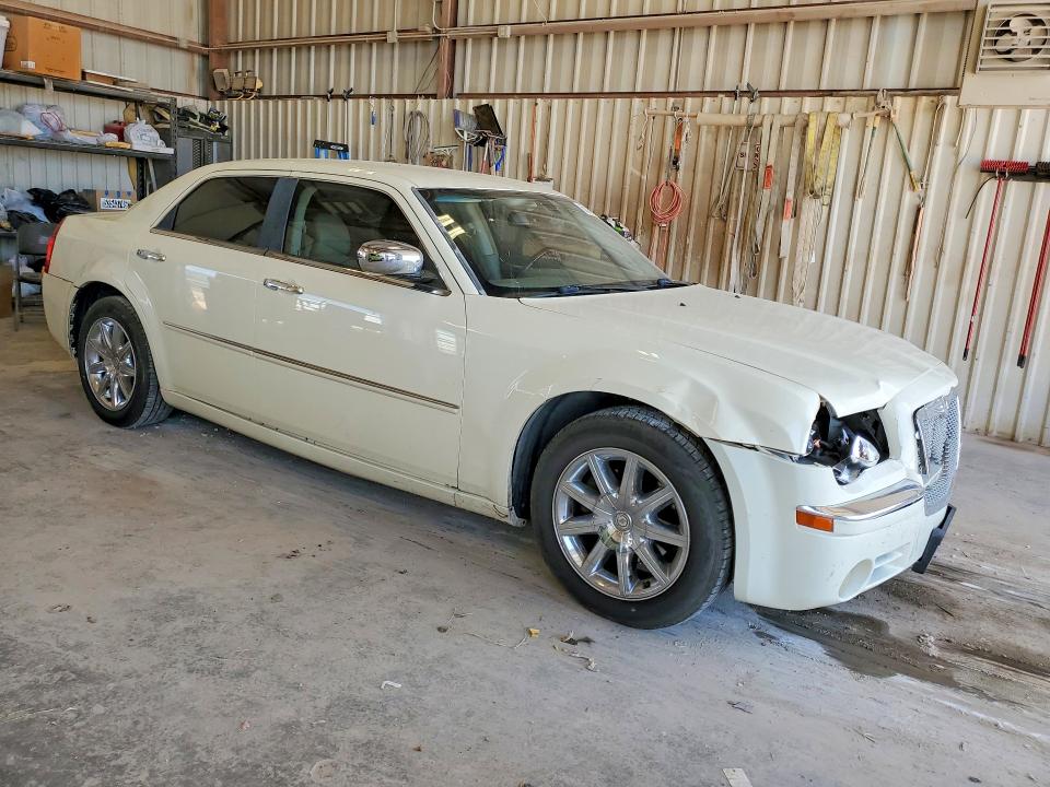 2010 Chrysler 300 მანქანა იყიდება აუქციონზე, vin: 2C3CA3CV8AH137515, აუქციონის ნომერი: 60387596