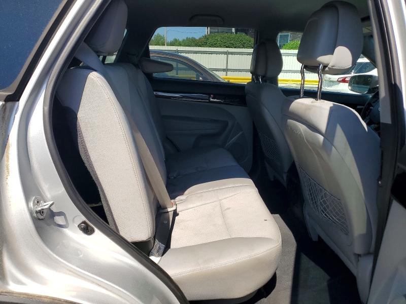 2011 Kia Sorento მანქანა იყიდება აუქციონზე, vin: 5XYKT4A16BG049523, აუქციონის ნომერი: 61977566