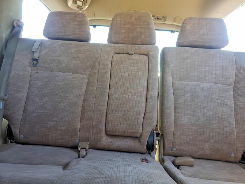 Продаж на аукціоні авто 2004 Honda Cr-v, vin: JHLRD68404C015675, номер лоту: 61070136