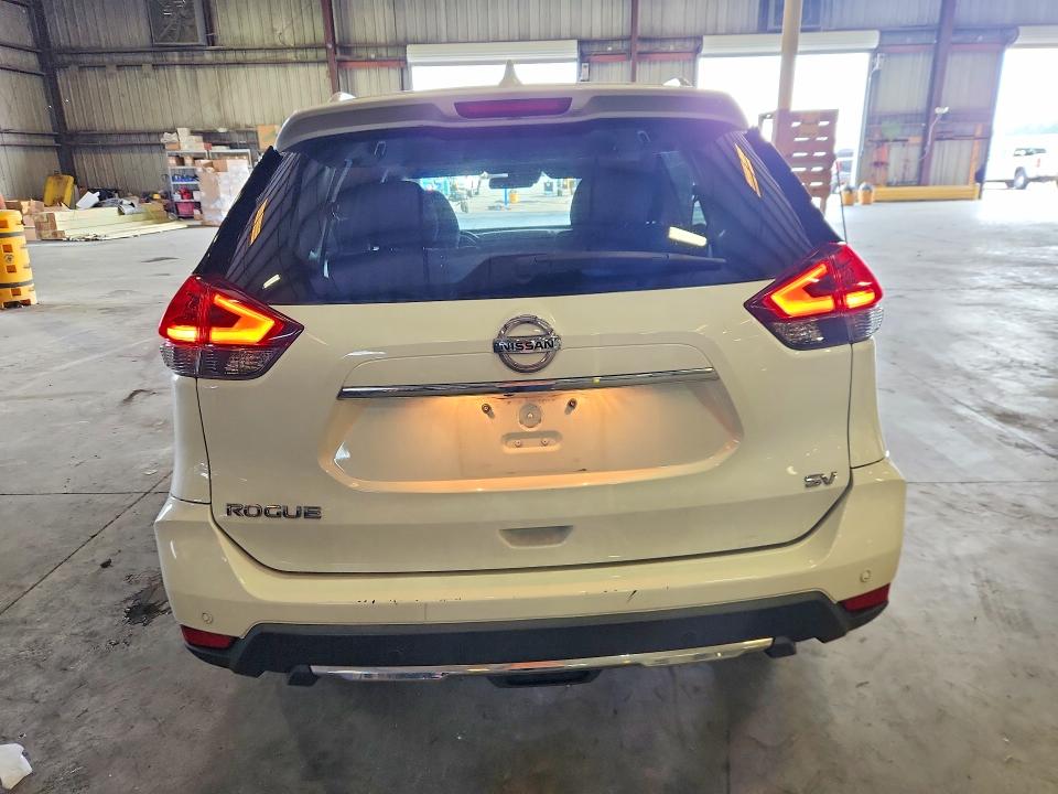 63186016 :رقم المزاد ، KNMAT2MT4LP527045 vin ، 2020 Nissan Rogue مزاد بيع