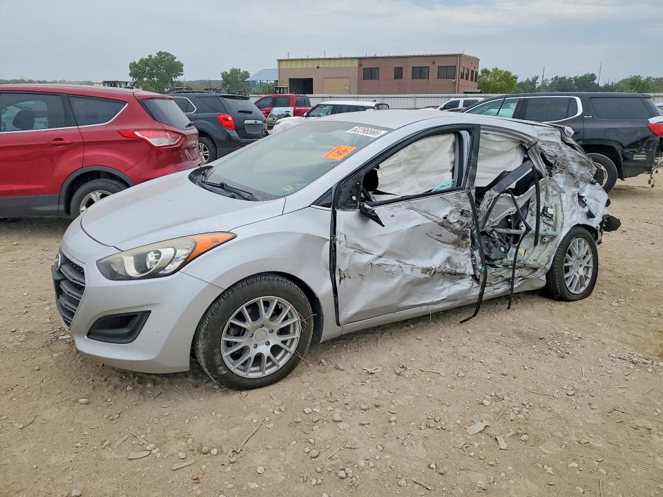 Продажа на аукционе авто 2017 Hyundai Elantra Gt, vin: KMHD35LH7HU350264, номер лота: 62296566