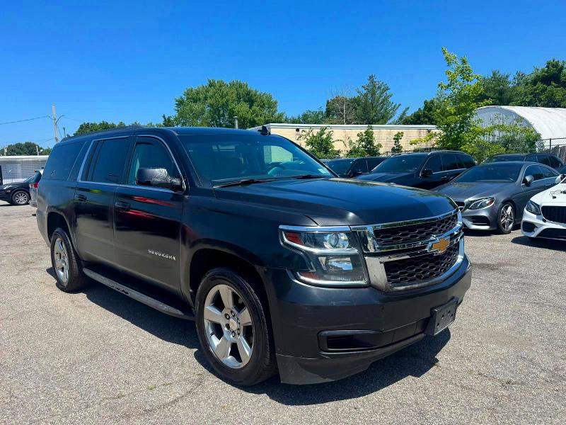Продаж на аукціоні авто 2018 Chevrolet Suburban, vin: 1GNSKHKC4JR238205, номер лоту: 62327976