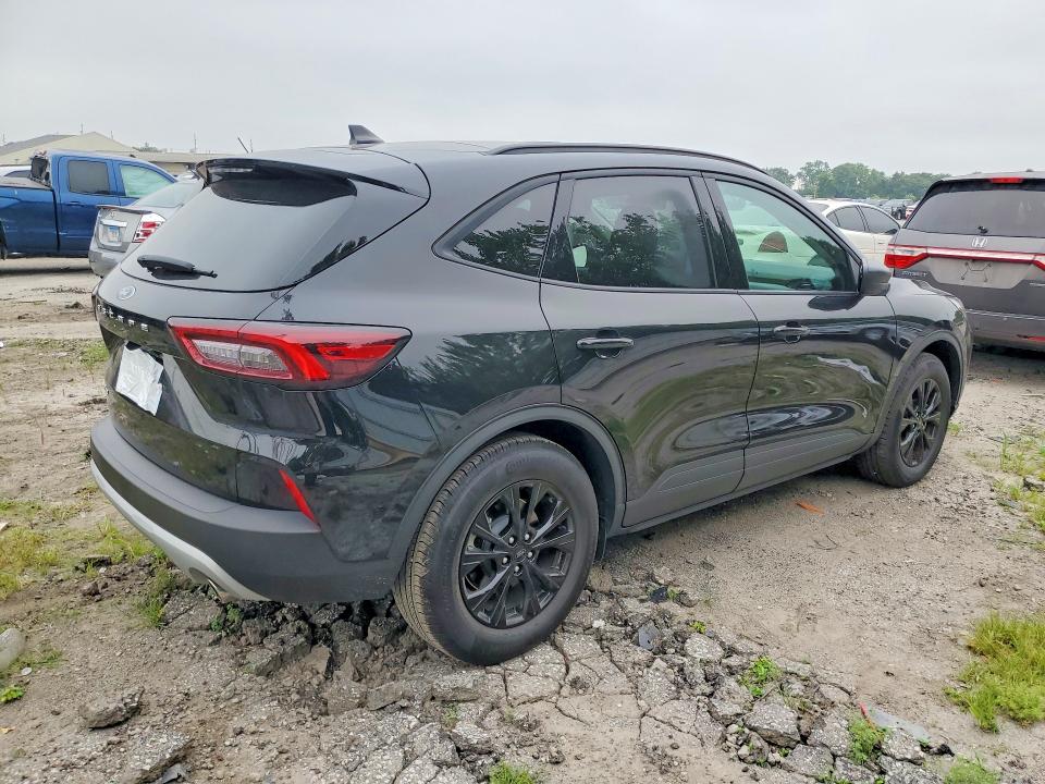 62664756 :رقم المزاد ، 1FMCU0GNXSUA67246 vin ، 2025 Ford Escape مزاد بيع