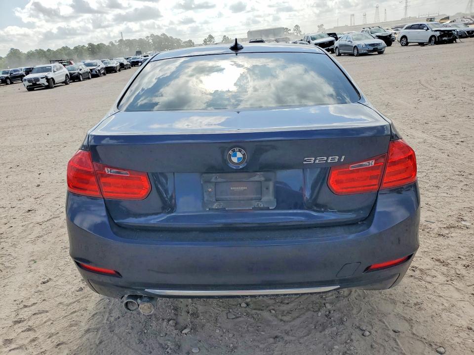 Продаж на аукціоні авто 2012 Bmw 328, vin: WBA3A5C52CF346323, номер лоту: 62998726