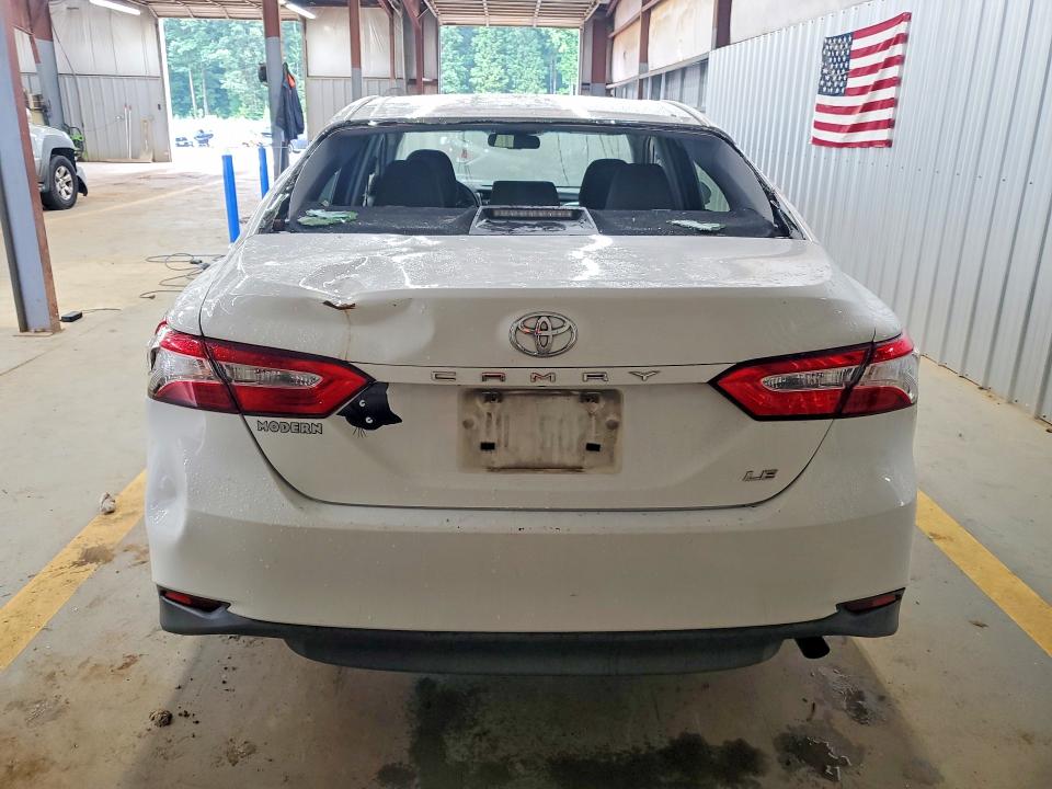 Продаж на аукціоні авто 2018 Toyota Camry, vin: JTNB11HK6J3008567, номер лоту: 61302566