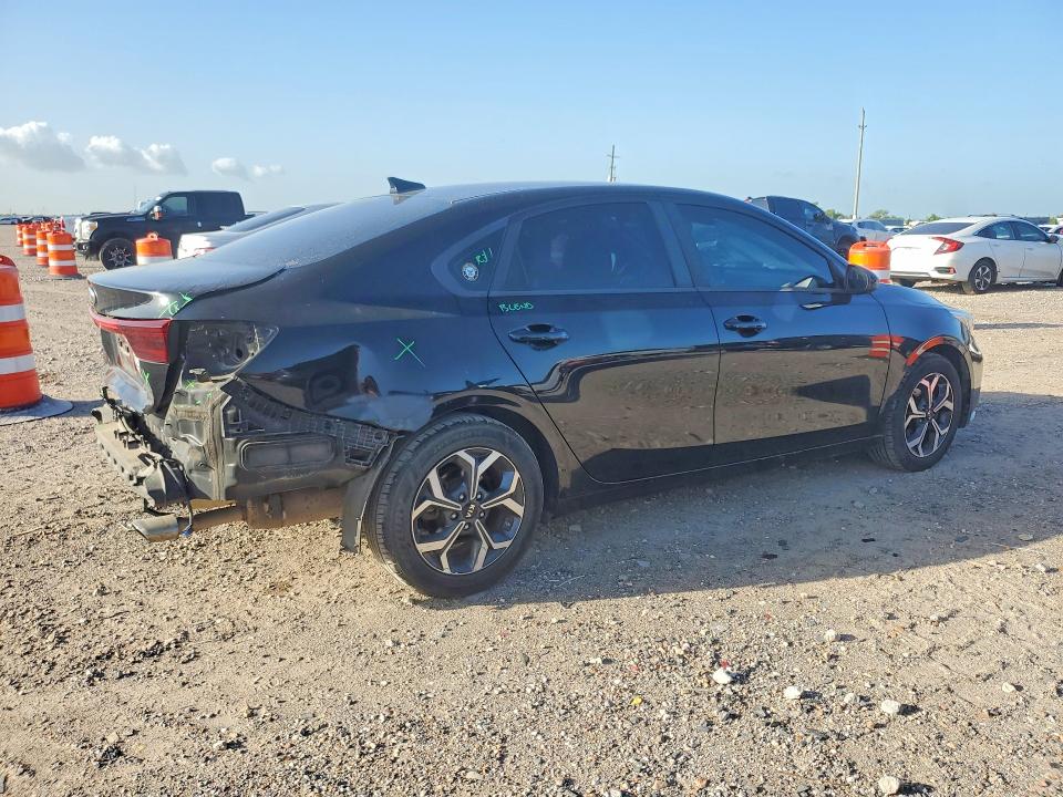 62866846 :رقم المزاد ، 3KPF24AD1KE010656 vin ، 2019 Kia Forte مزاد بيع