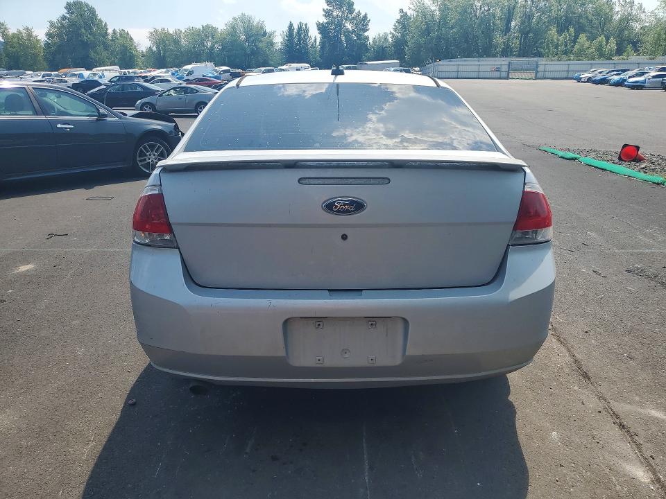 61443106 :رقم المزاد ، 1FAHP35N58W266939 vin ، 2008 Ford Focus مزاد بيع