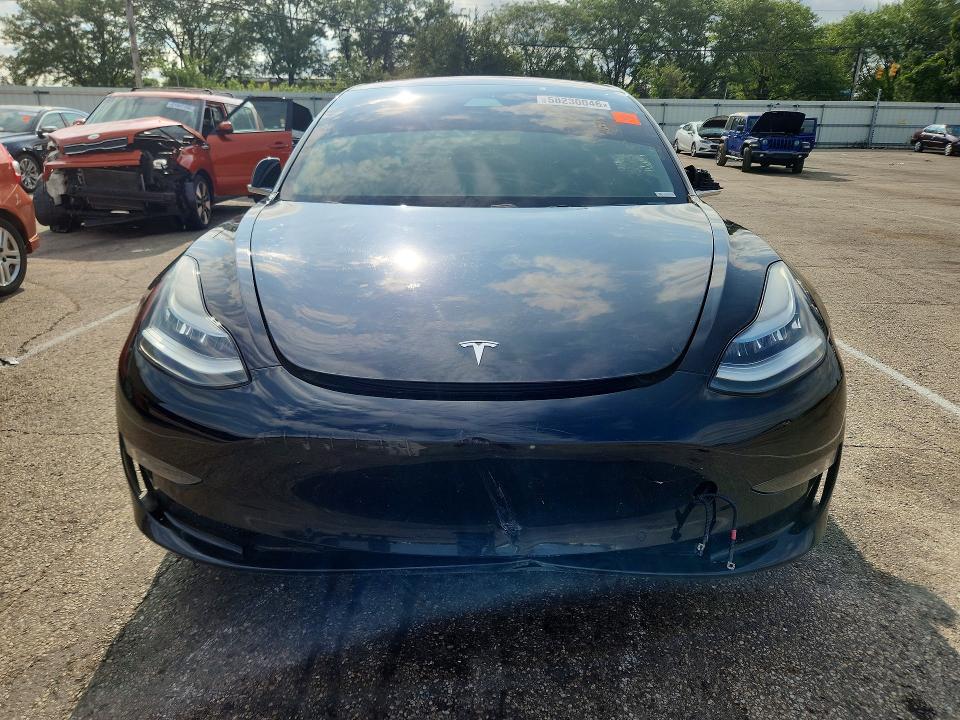 61851566 :رقم المزاد ، 5YJ3E1EA2KF297623 vin ، 2019 Tesla Model 3 مزاد بيع