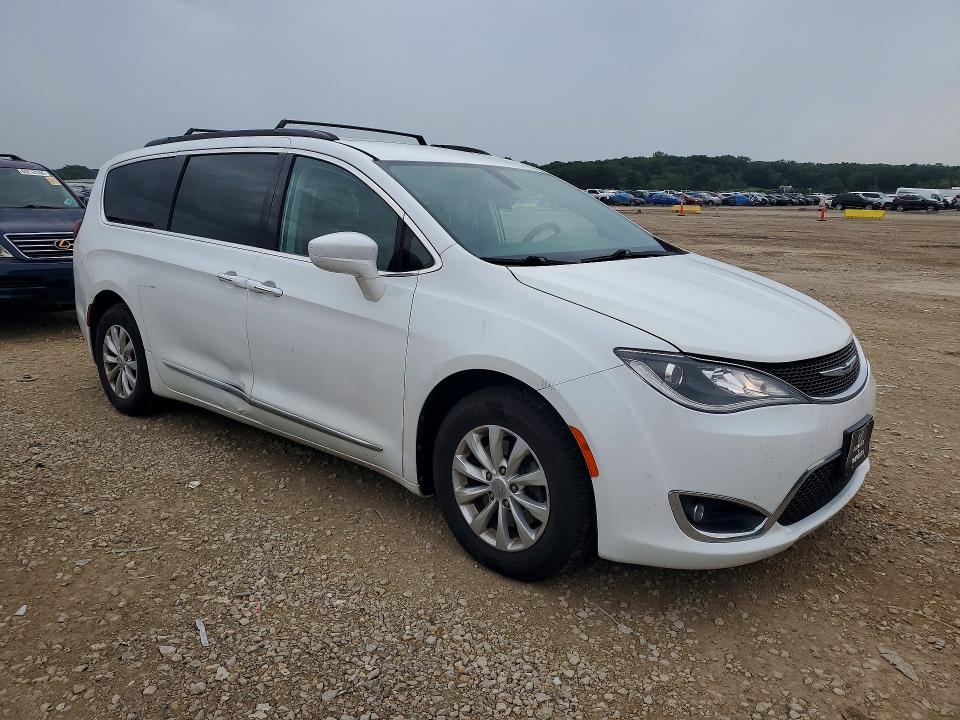 Auction sale of the 2017 Chrysler Pacifica, vin: 2C4RC1BG9HR584205, lot number: 62417046