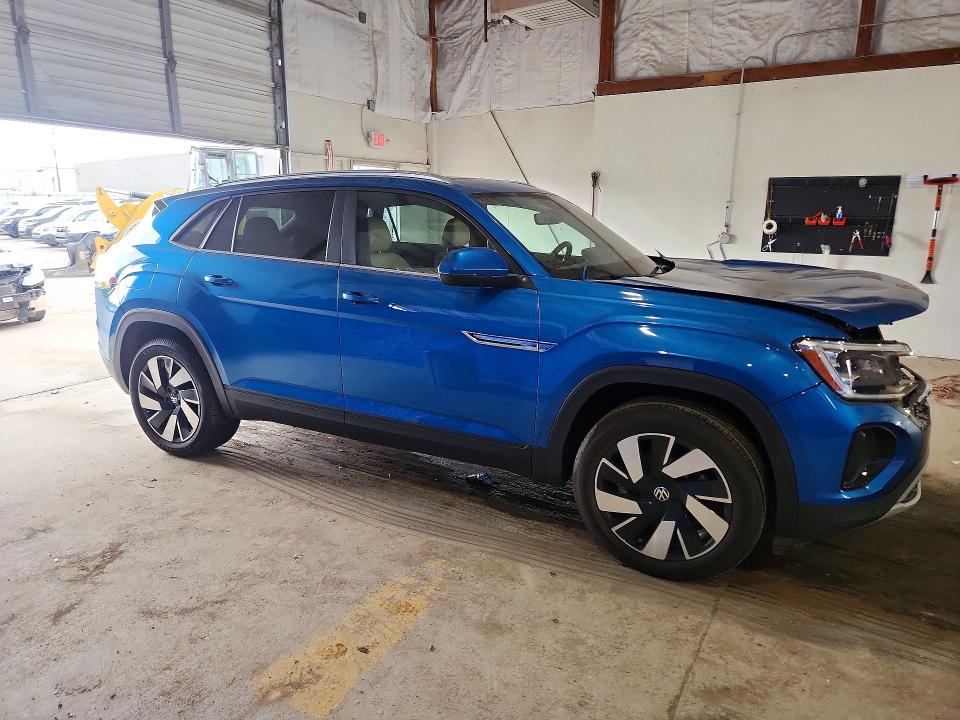 2024 Volkswagen Atlas Cross Sport მანქანა იყიდება აუქციონზე, vin: 1V2KE2CA1RC218341, აუქციონის ნომერი: 59576456