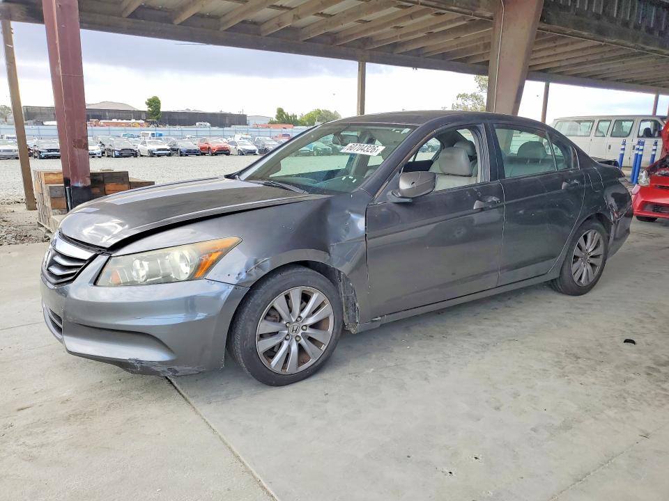 60704326 :رقم المزاد ، 1HGCP2F87BA016891 vin ، 2011 Honda Accord مزاد بيع