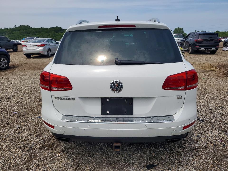 59870406 :رقم المزاد ، WVGEF9BP4DD002167 vin ، 2013 Volkswagen Touareg مزاد بيع