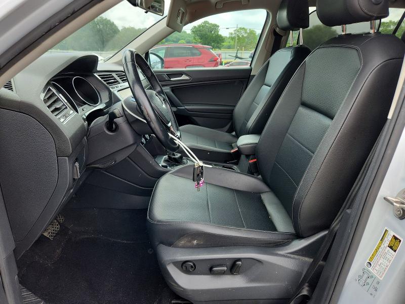 Продажа на аукционе авто 2018 Volkswagen Tiguan, vin: 3VV3B7AX4JM104681, номер лота: 61017756