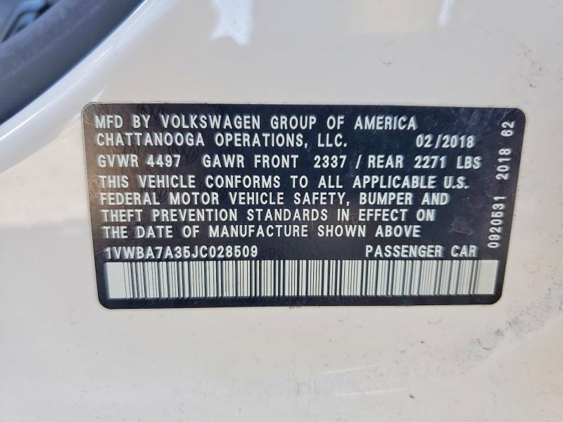 62338956 :رقم المزاد ، 1VWBA7A35JC028509 vin ، 2018 Volkswagen Passat مزاد بيع