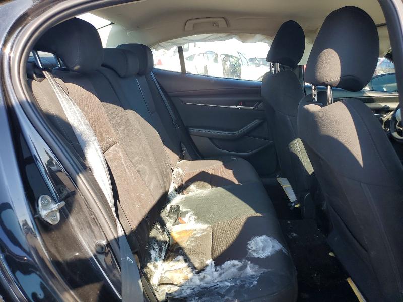 63339046 :رقم المزاد ، 3MZBPAA77NM307463 vin ، 2022 Mazda 3 مزاد بيع