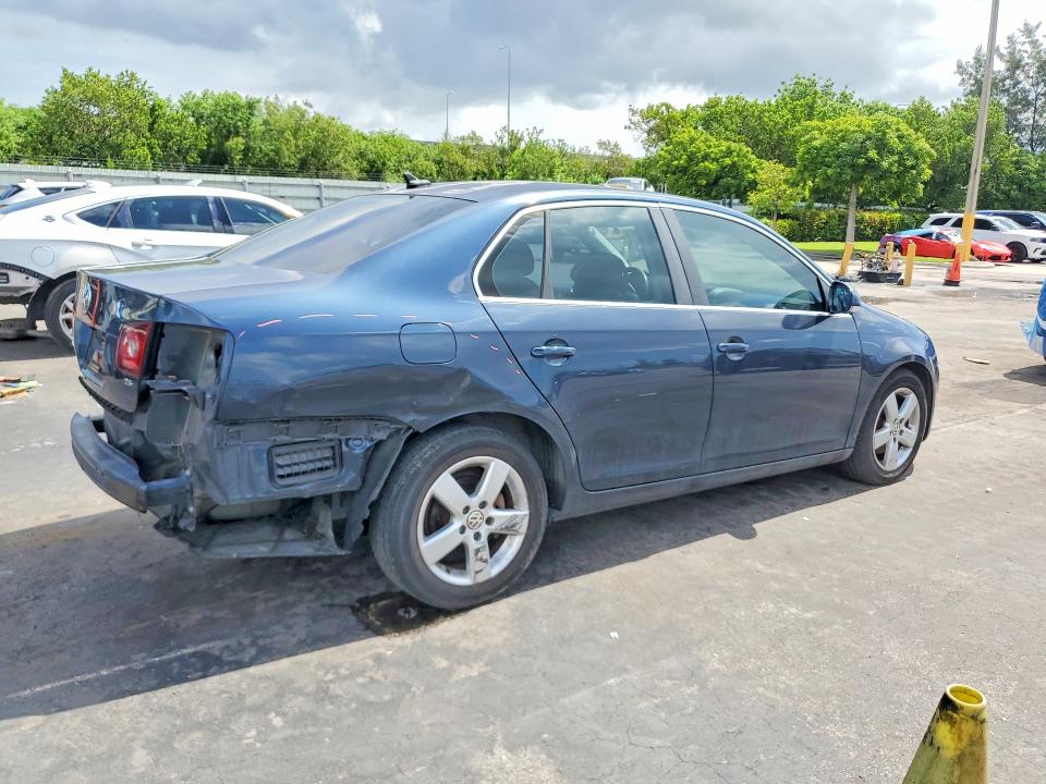 59647186 :رقم المزاد ، 3VWRM71K58M197077 vin ، 2008 Volkswagen Jetta مزاد بيع