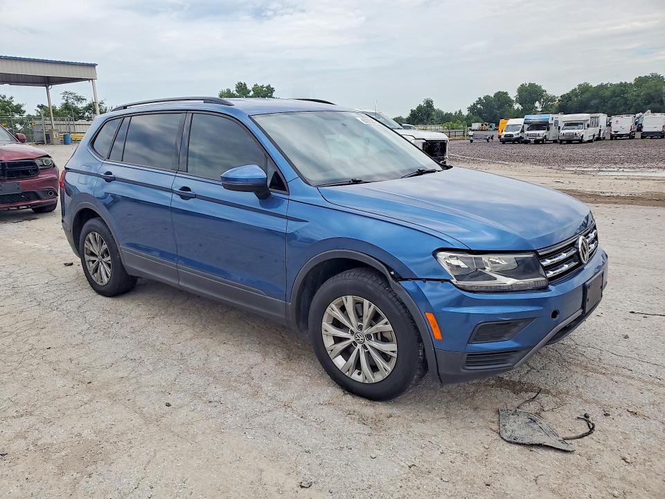 62930876 :رقم المزاد ، 3VV1B7AX2KM171451 vin ، 2019 Volkswagen Tiguan مزاد بيع