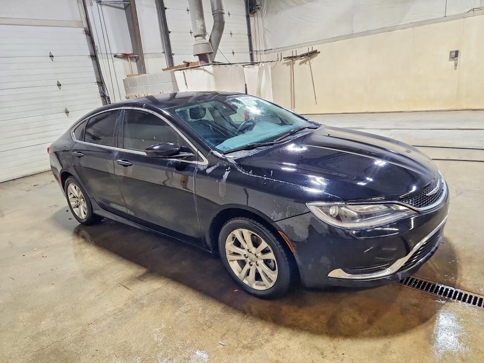 Продажа на аукционе авто 2015 Chrysler 200, vin: 1C3CCCABXFN718371, номер лота: 61622566