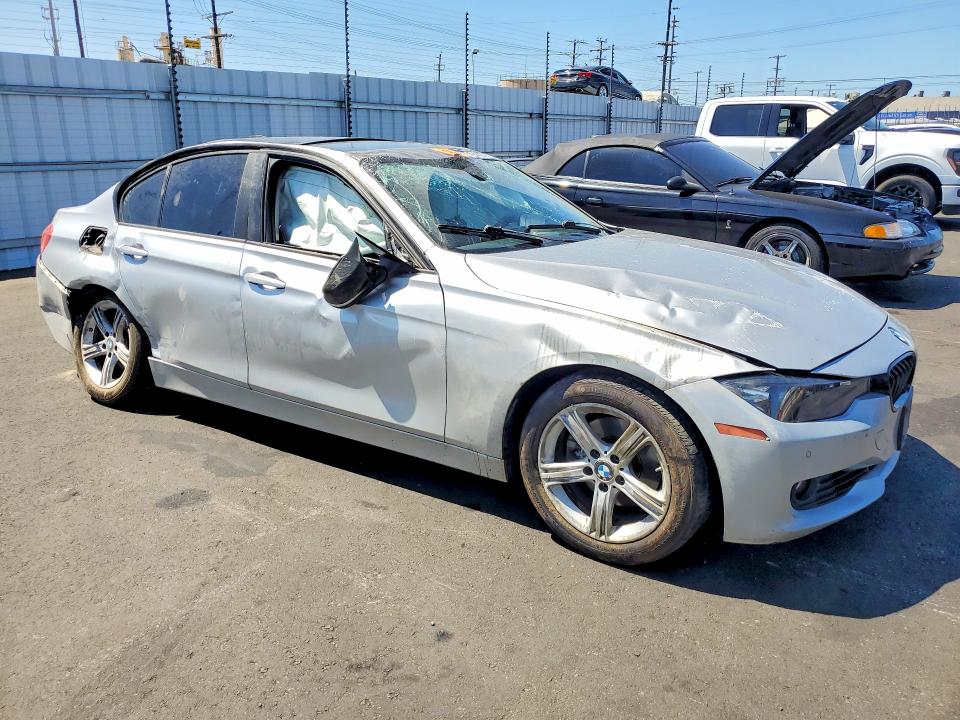 2014 Bmw 328 მანქანა იყიდება აუქციონზე, vin: WBA3C1C57EK108836, აუქციონის ნომერი: 62288336