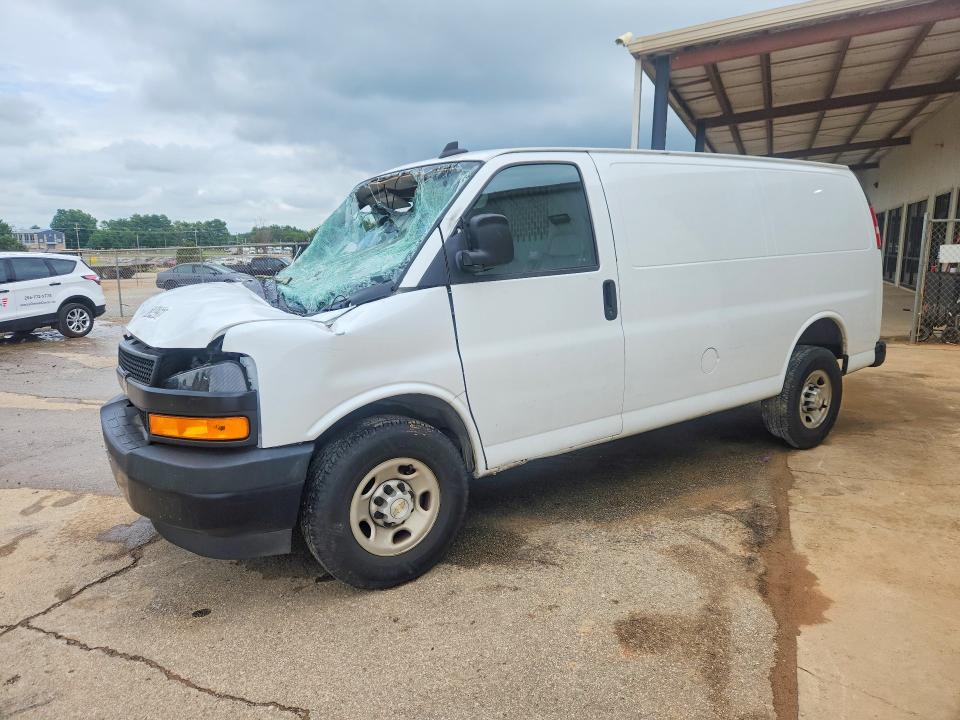 Auction sale of the 2022 Chevrolet Express G2500, vin: 1GCWGAFP4N1268583, lot number: 61344356