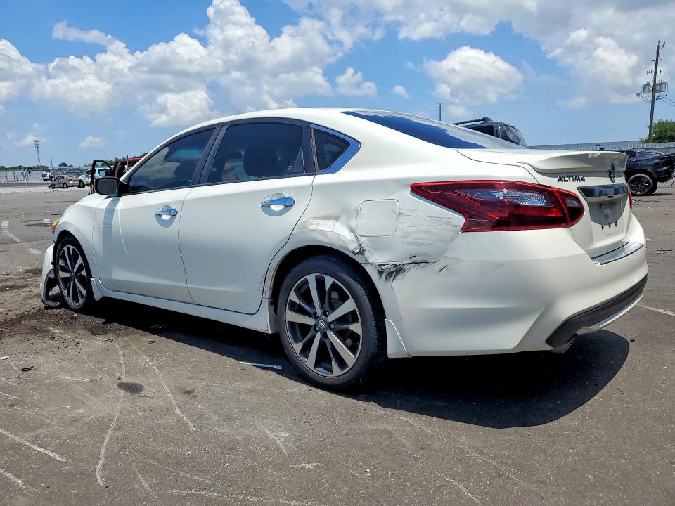 Продаж на аукціоні авто 2017 Nissan Altima, vin: 1N4AL3AP4HC485476, номер лоту: 61772826