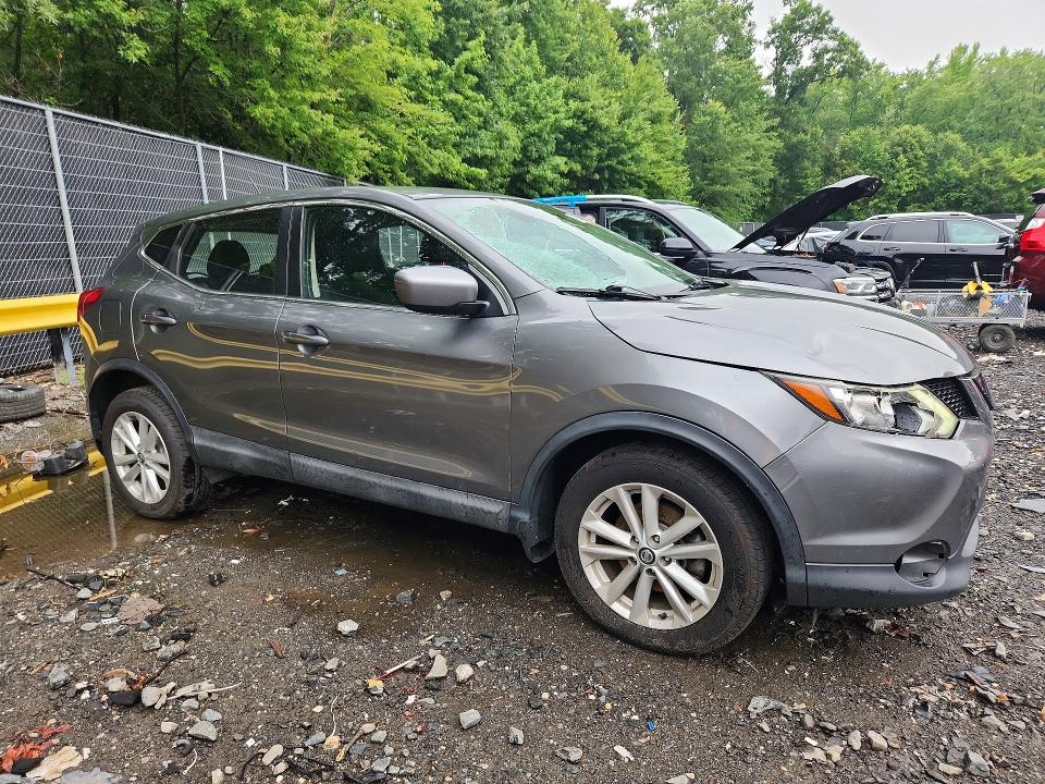 60027226 :رقم المزاد ، JN1BJ1CR6KW622207 vin ، 2019 Nissan Rogue Sport مزاد بيع