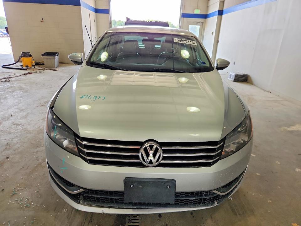 2012 Volkswagen Passat მანქანა იყიდება აუქციონზე, vin: 1VWBH7A39CC081132, აუქციონის ნომერი: 59988116