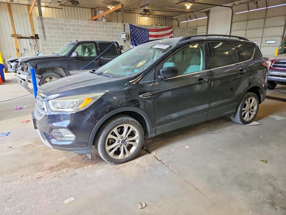 2017 Ford Escape მანქანა იყიდება აუქციონზე, vin: 1FMCU0G91HUE91023, აუქციონის ნომერი: 61245356