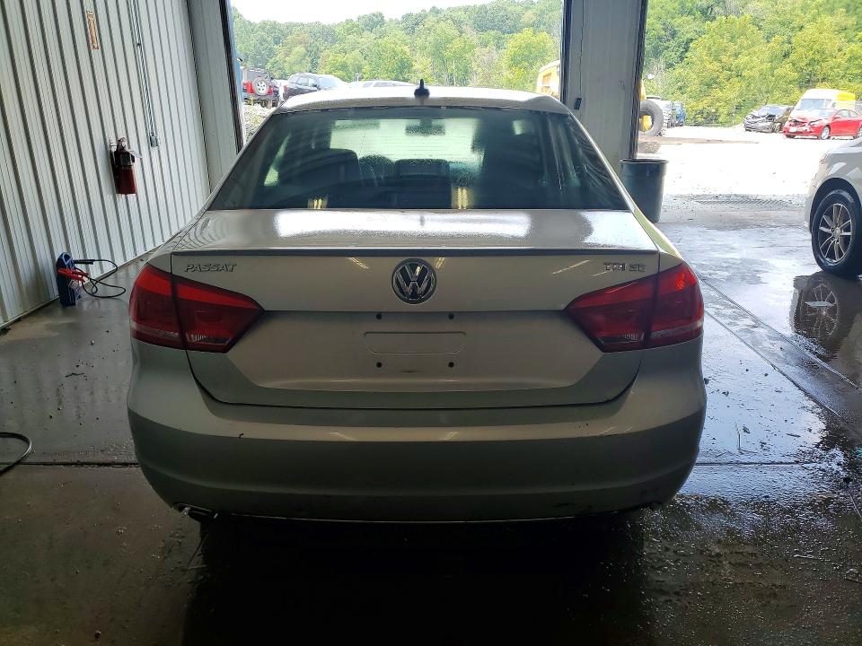 62086356 :رقم المزاد ، 1VWBN7A3XCC089927 vin ، 2012 Volkswagen Passat مزاد بيع