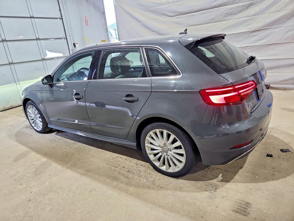Aukcja sprzedaży 2017 Audi A3, vin: WAUTPBFF3HA088321, numer aukcji: 60469316