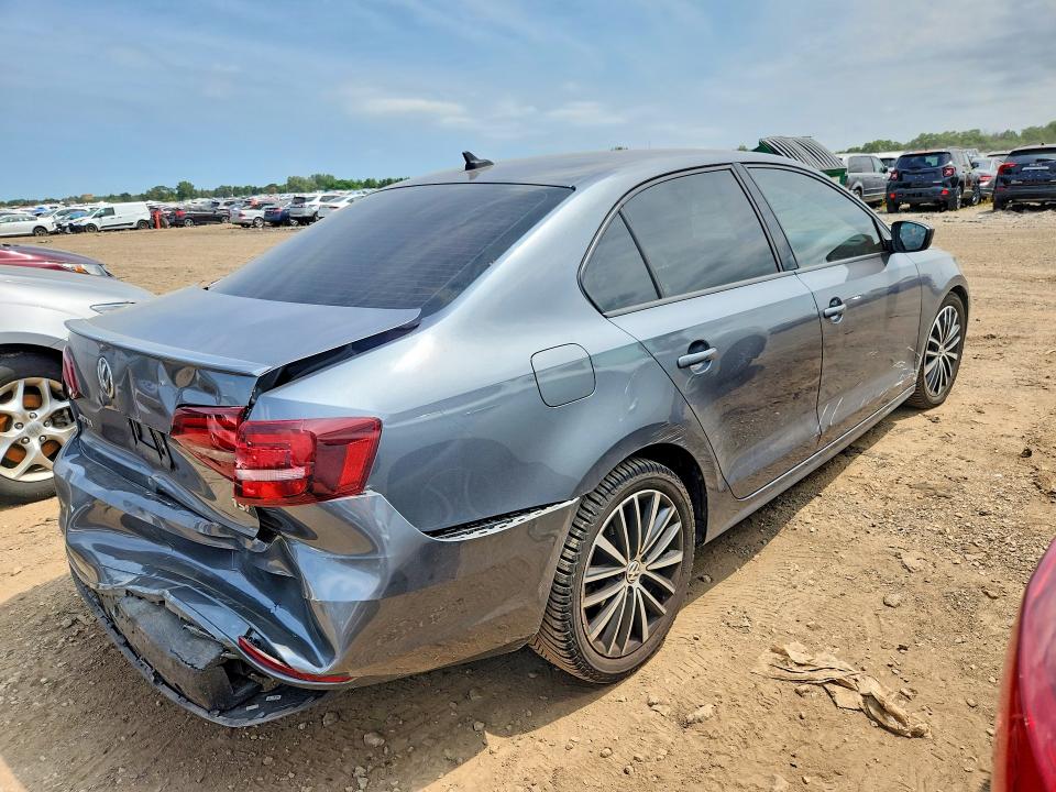 60665766 :رقم المزاد ، 3VWD17AJ6GM284091 vin ، 2016 Volkswagen Jetta مزاد بيع