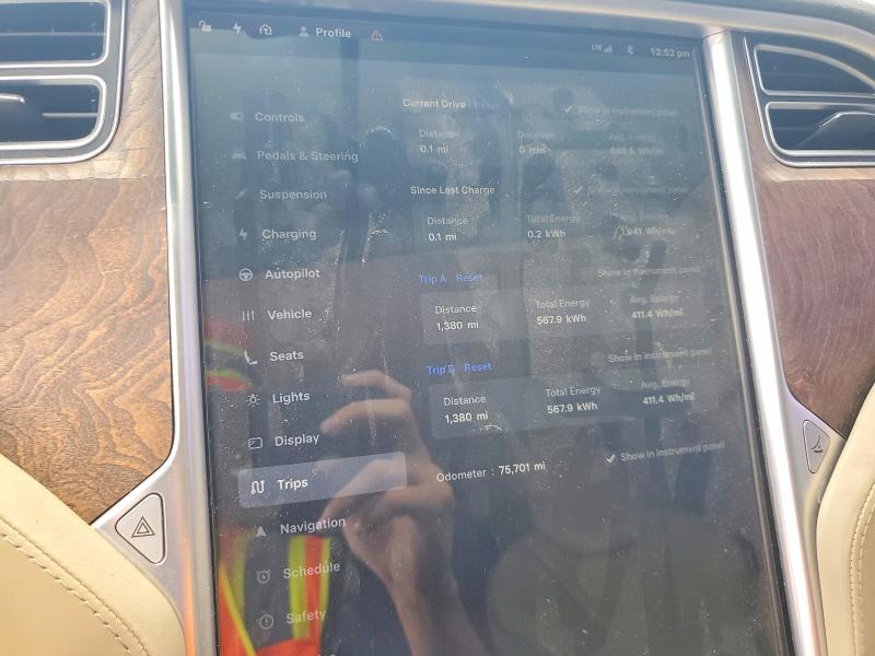Продаж на аукціоні авто 2017 Tesla Model X, vin: 5YJXCBE2XHF049392, номер лоту: 61822206