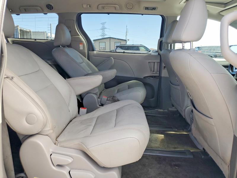 Aukcja sprzedaży 2017 Toyota Sienna, vin: 5TDDZ3DC1HS146767, numer aukcji: 61786516