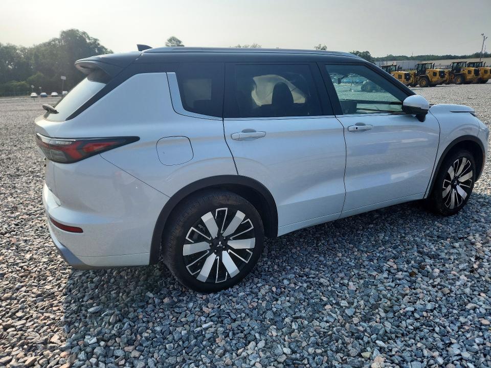 2025 Mitsubishi Outlander მანქანა იყიდება აუქციონზე, vin: JA4J3WA81SZ043399, აუქციონის ნომერი: 62574826