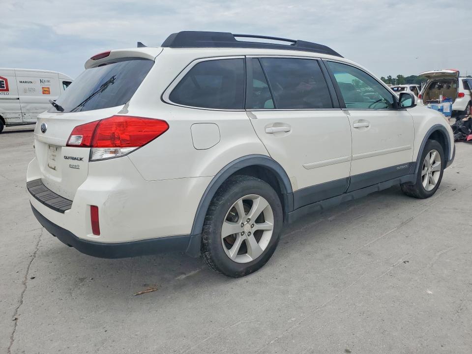 62356496 :رقم المزاد ، 4S4BRBCCXE3256695 vin ، 2014 Subaru Outback مزاد بيع