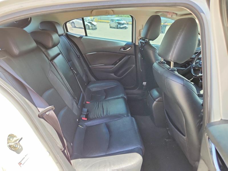 61811546 :رقم المزاد ، JM1BN1M33H1117467 vin ، 2017 Mazda 3 مزاد بيع