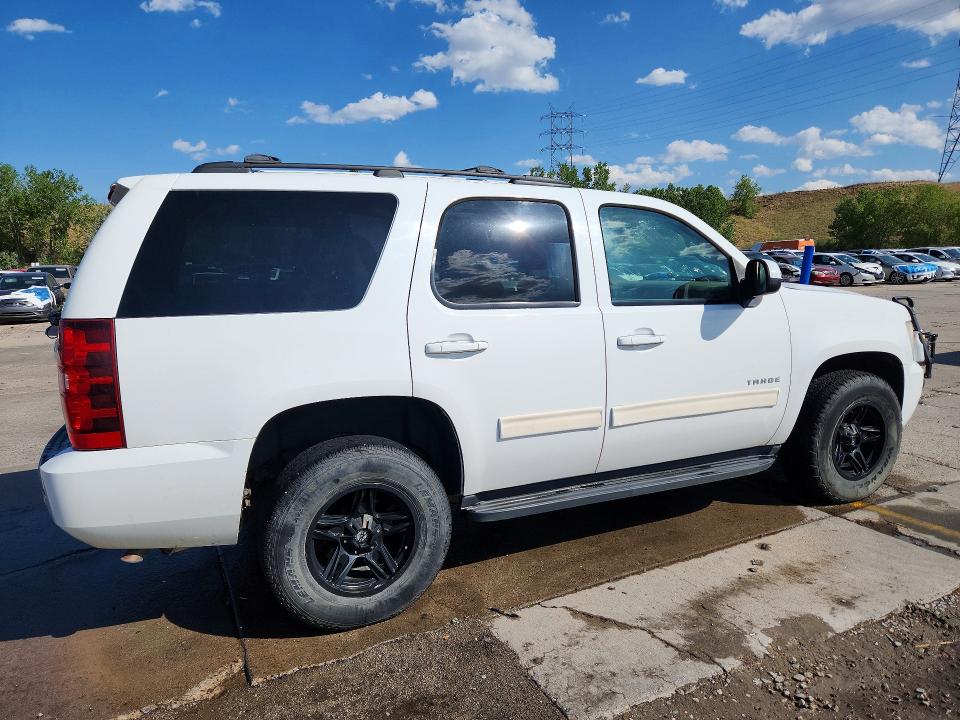 61152246 :رقم المزاد ، 1GNSKAE08DR140503 vin ، 2013 Chevrolet Tahoe مزاد بيع