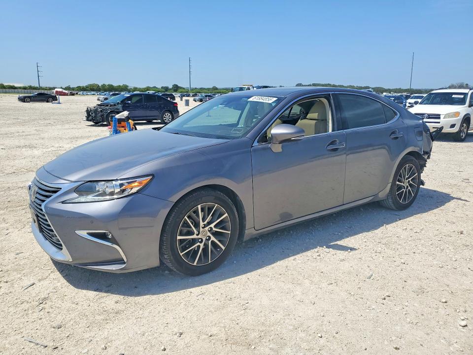 2016 Lexus Es მანქანა იყიდება აუქციონზე, vin: 58ABK1GG2GU013271, აუქციონის ნომერი: 61884856