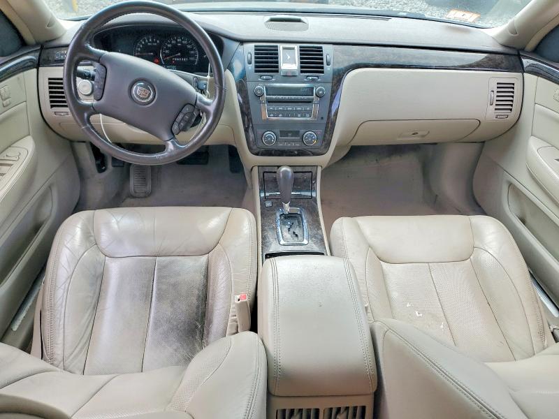 63007776 :رقم المزاد ، 1G6KD5E64BU145452 vin ، 2011 Cadillac Dts مزاد بيع